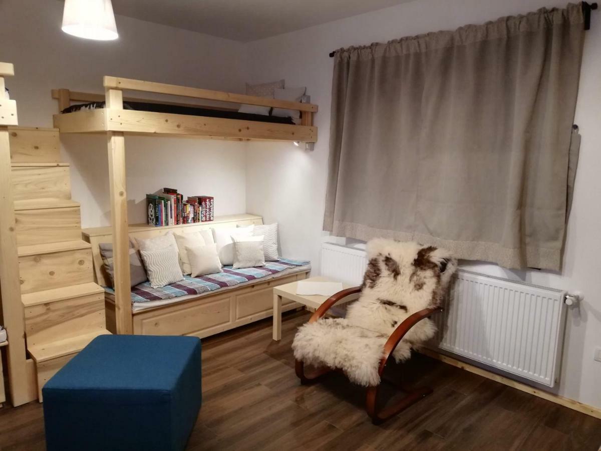 Zozo Hostel Braşov Dış mekan fotoğraf